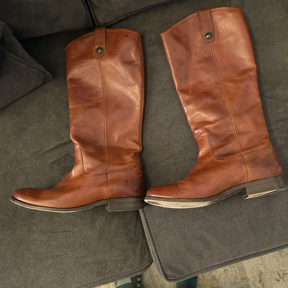 Gorgeous leather Frye Boots